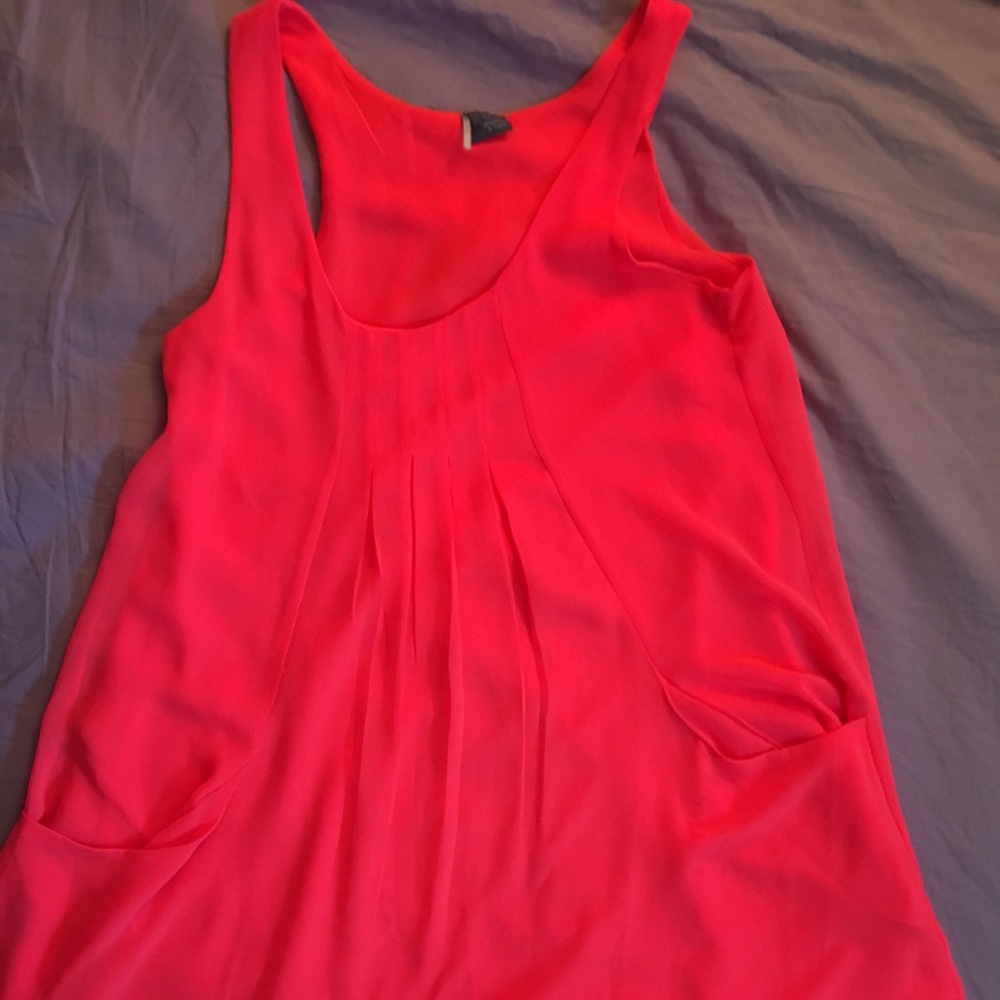 VGUC Sparkle & Fade neon coral tunic, sz S